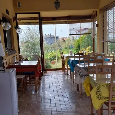 Meseliev Hostel Demirkoy